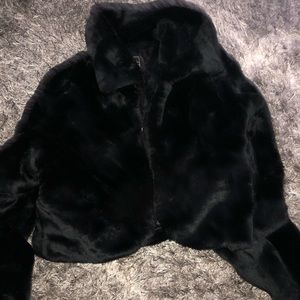 Guess faux fur cropped jacket